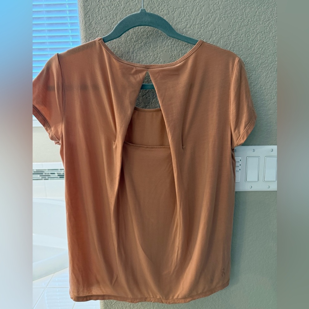 On Running Workout Shirt